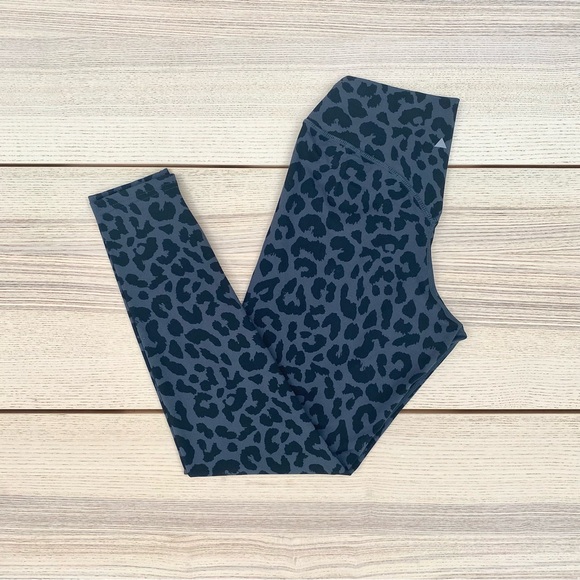 Balance Athletica / Vitality Cloud Legging - Size Large - Picture 2 of 7